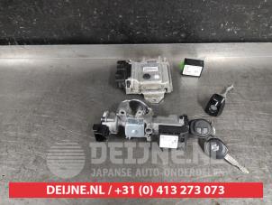 Suzuki Swift Ignition lock + key O617152 photo 3