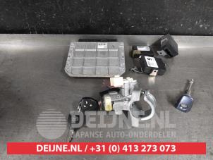 Toyota Avensis Slotenset Cilinder (compleet) O617302 foto 2