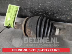 Toyota Avensis Front drive shaft, right O617315 photo 2