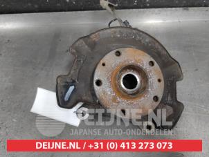 Suzuki Swift Achsschenkel links vorne O617372 foto 2