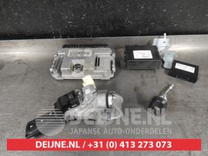 Toyota Aygo Ignition lock + key O617574 photo 3