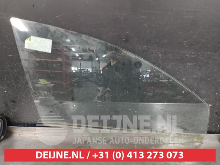 Hyundai I30 Portierruit 4Deurs rechts-voor O617555