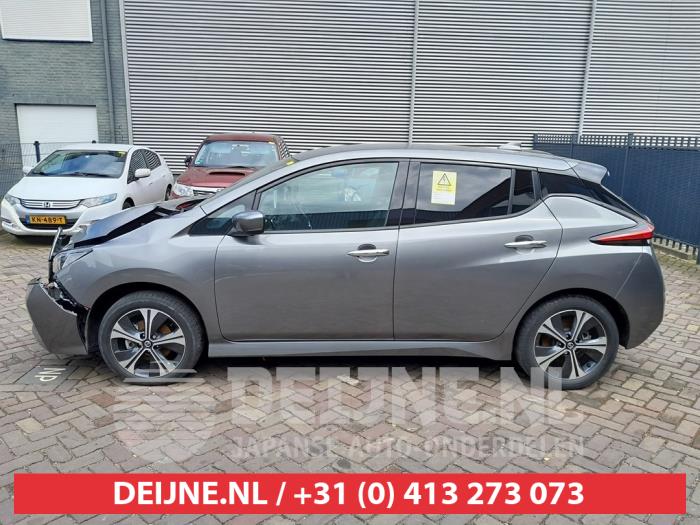 Nissan Leaf Zusätzliches Fenster 4-türig links vorne O617802