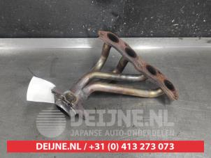 Toyota Yaris Exhaust manifold O617807 photo 2
