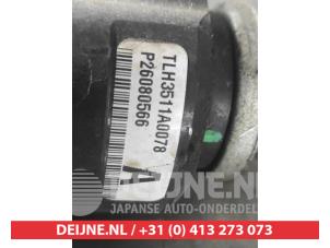 Toyota Yaris Front drive shaft, left O617812 photo 2