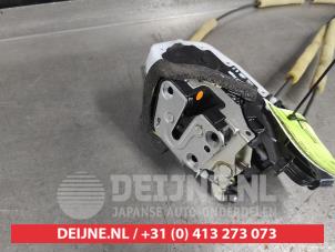 Nissan Leaf Door lock mechanism 4-door, front left O617901 photo 2