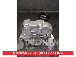 Gebruikte Oliepomp Hyundai i10 1.2 CNG 16V Prijs € 50,00 Margeregeling aangeboden door V.Deijne Jap.Auto-onderdelen BV