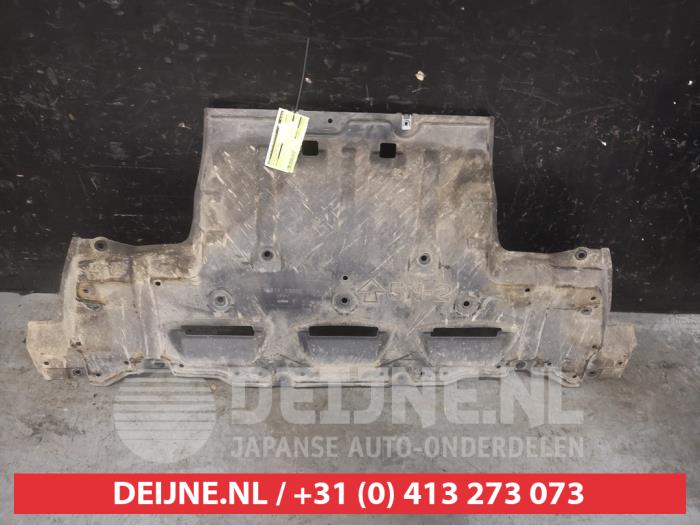 Nissan Leaf Motor Schutzblech O618118