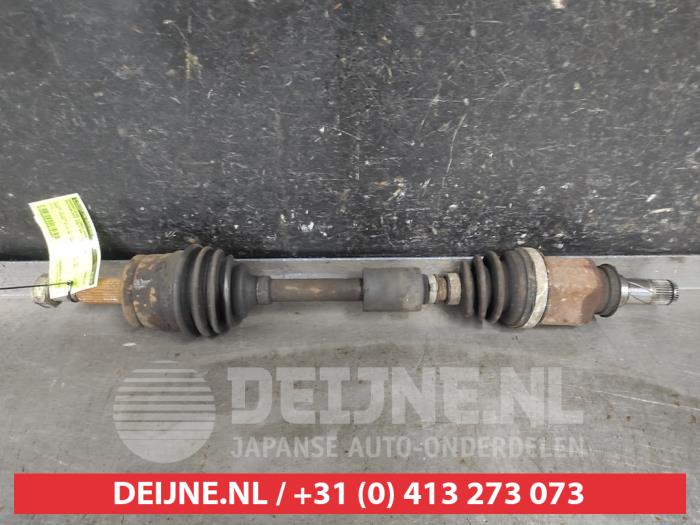 Mitsubishi Colt Aandrijfas links-voor O618207