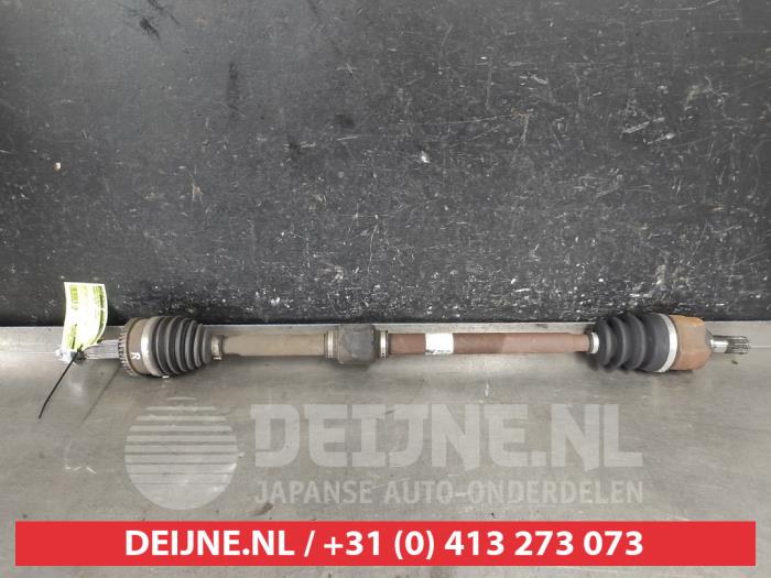 Gebruikte Aandrijfas rechts-voor Hyundai i30 Crosswagon (WWH) 1.6 CVVT 16V Prijs € 40,00 Margeregeling aangeboden door V.Deijne Jap.Auto-onderdelen BV