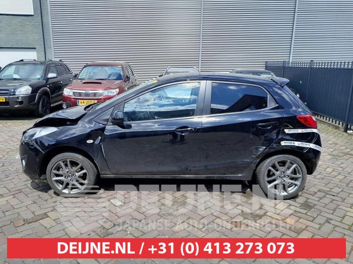 Mazda 2 Türscheibe 4-türig links hinten O618452