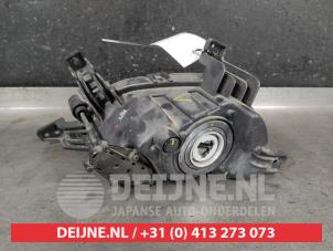 Hyundai Tucson Mistlamp rechts-voor O618559 foto 2