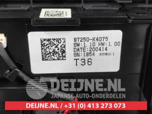 Hyundai Kona Heater control panel O618661 photo 3