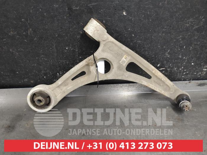 Hyundai Kona Front lower wishbone, right O618667