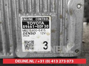 Toyota Yaris Zündschloss+Schlüssel O618722 foto 2