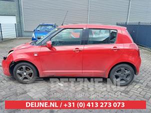Suzuki Swift Tür 4-türig links vorne O618742 foto 3
