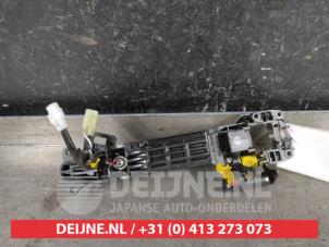 Suzuki SX-4 Türgriff 4-türig links vorne O618805 foto 2
