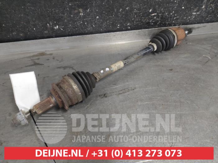 Suzuki Splash Aandrijfas links-voor O619115