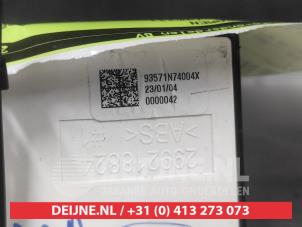 Hyundai Tucson Multi-functional window switch O619134 photo 3