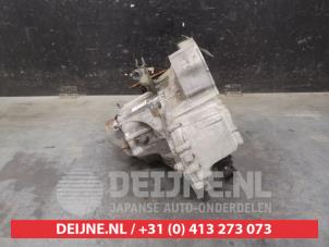 Daihatsu Cuore Versnellingsbak O619210 foto 2