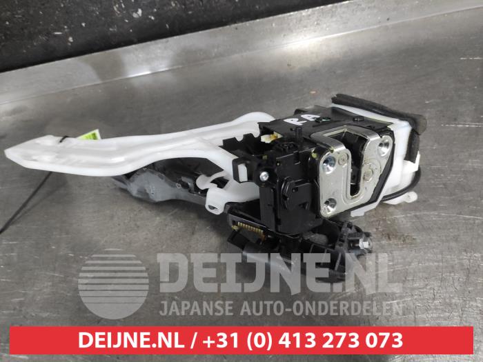 Hyundai IX35 Rear door mechanism 4-door, right O619234
