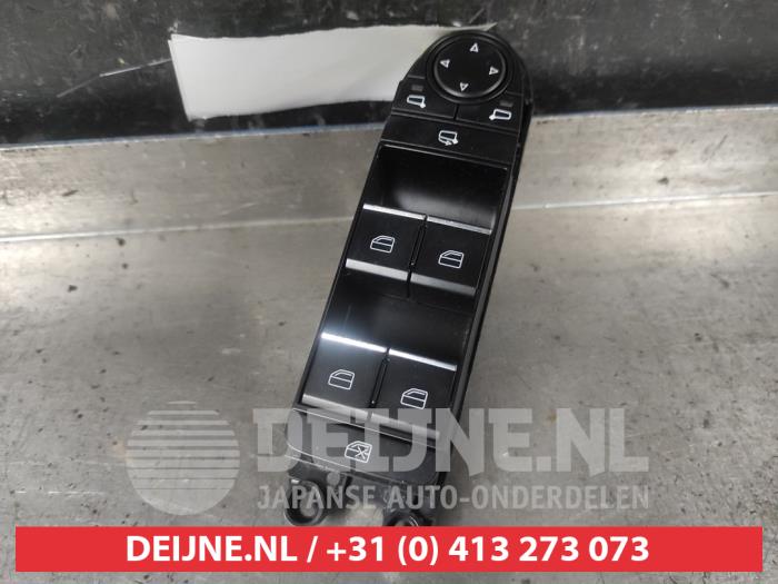 Mazda 3 Combischakelaar ramen O619299
