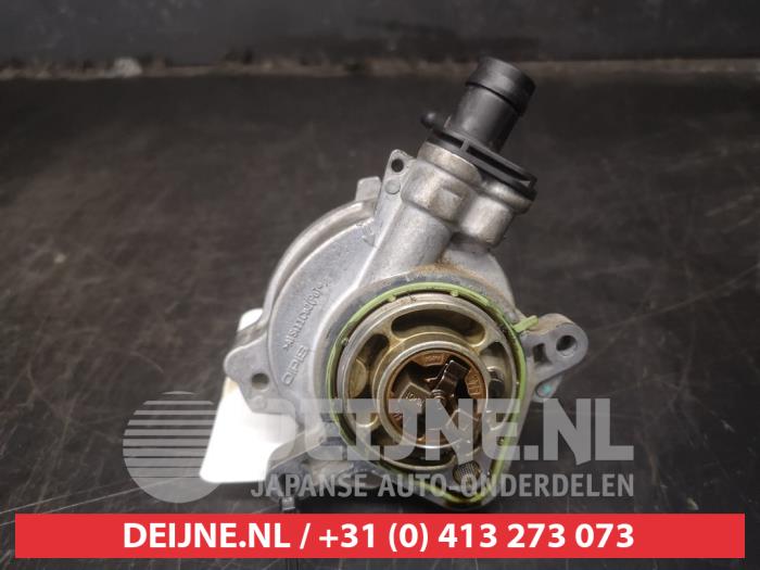 Gebruikte Vacuumpomp (Benzine) Nissan Micra (K14) 1.0 IG-T 100 Prijs op aanvraag aangeboden door V.Deijne Jap.Auto-onderdelen BV
