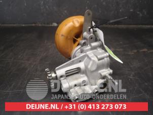 Gebruikte Oliepomp Nissan Micra (K14) 1.0 IG-T 100 Prijs € 50,00 Margeregeling aangeboden door V.Deijne Jap.Auto-onderdelen BV