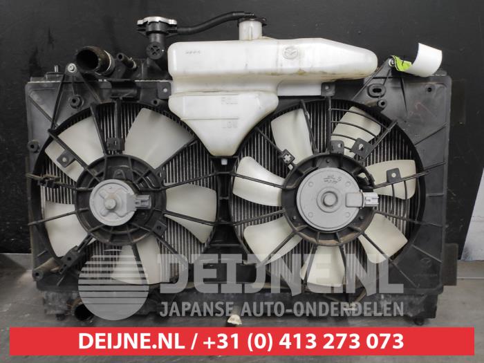 Gebruikte Radiateur Mazda 6 (GH12/GHA2) 2.0i 16V S-VT Prijs € 125,00 Margeregeling aangeboden door V.Deijne Jap.Auto-onderdelen BV