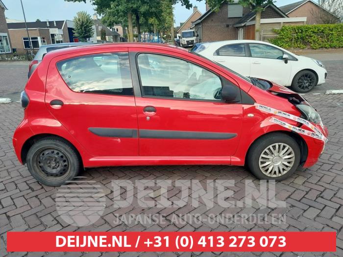 Toyota Aygo Door window 4-door, front right O619793