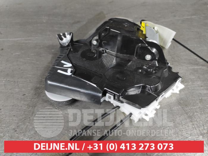 Toyota Yaris Cross Door lock mechanism 4-door, front left O619864
