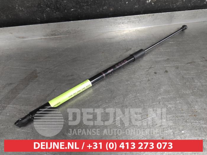 Toyota Yaris Cross Rear gas strut, right O619867