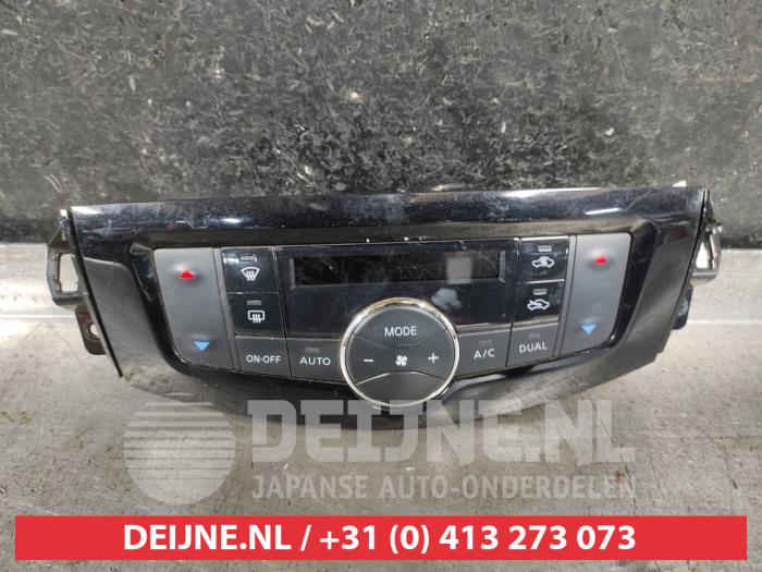 Nissan Navara Heater control panel O619862