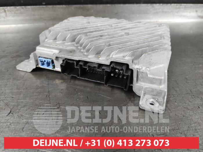 Mazda 3 Radio versterker O620095