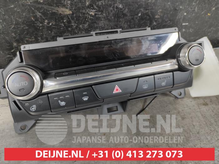 Mazda 3 Kachel Bedieningspaneel O620096