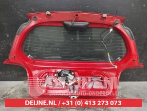 Toyota Yaris Heckklappe O620133 foto 2