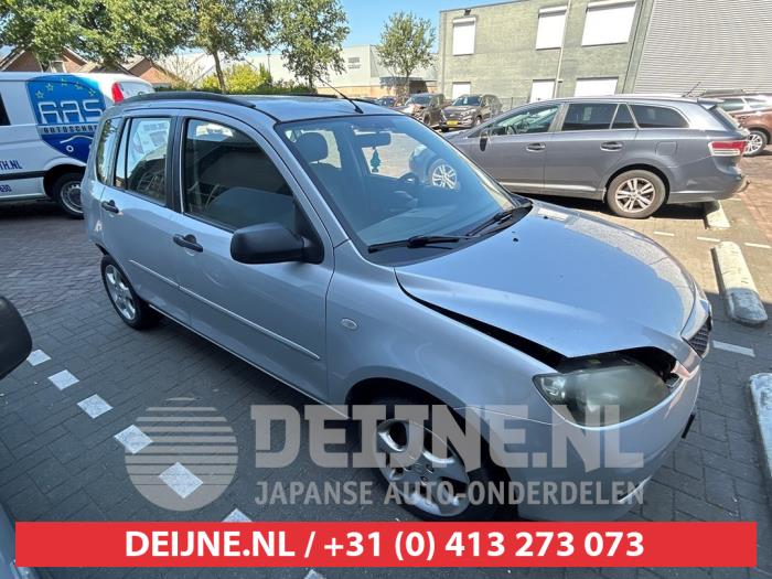 Mazda 2 Bonnet O620312