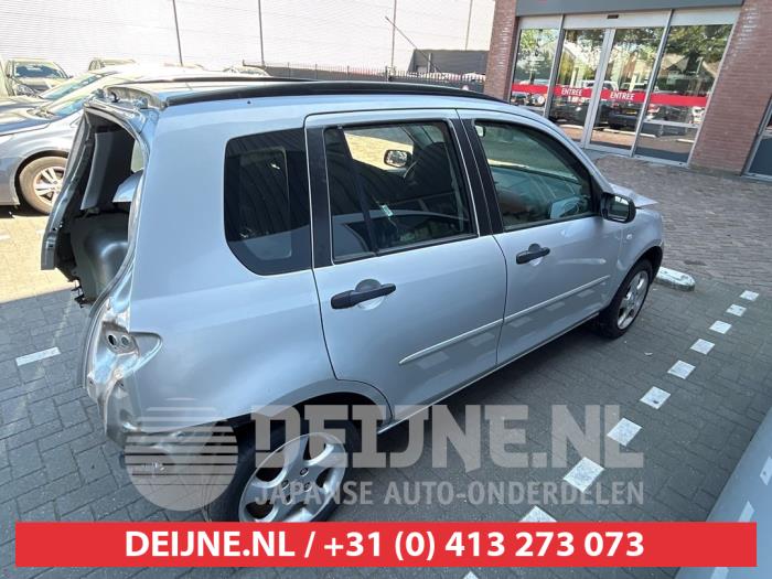 Mazda 2 Extra Ruit 4Deurs rechts-achter O620329