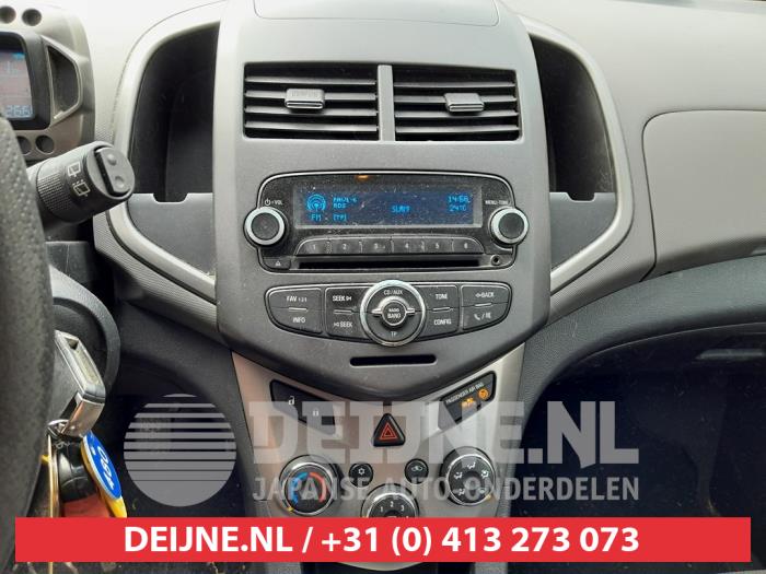 Chevrolet Aveo Heater control panel O620296