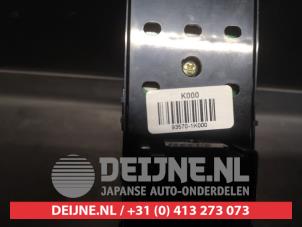 Hyundai IX20 Multi-functional window switch O620414 photo 3