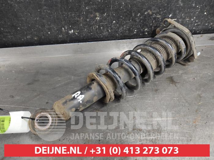 Toyota Corolla Verso Stoßdämpferstrebe rechts hinten O620501