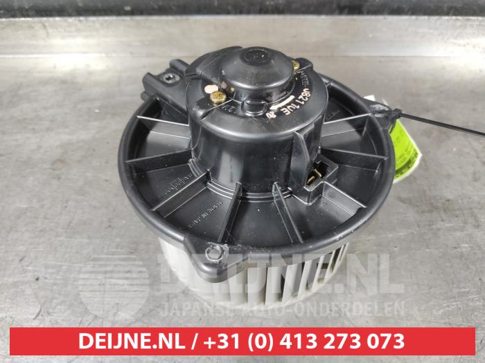 Toyota Yaris Kachel Ventilatiemotor O620527