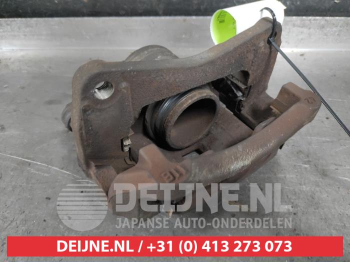 Suzuki Swift Remklauw (Tang) links-voor O620567