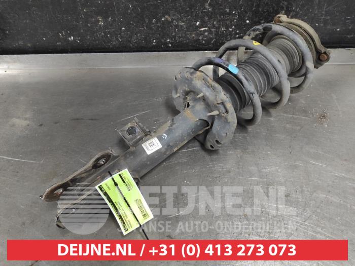 Hyundai Tucson Schokdemperpoot links-voor O620838