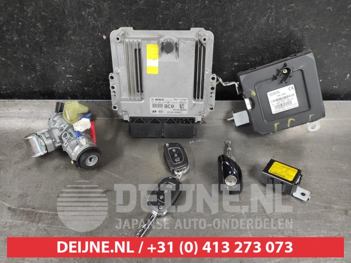 Hyundai Tucson Engine management computer O620844