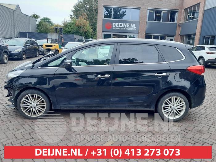 Kia Carens Türscheibe 4-türig links vorne O621008