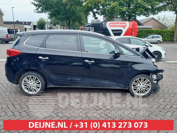 Kia Carens Zusätzliches Fenster 4-türig rechts vorne O621043