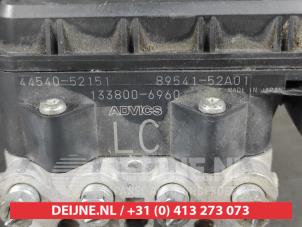 Toyota Urban Cruiser ABS Pumpe O621052 foto 2