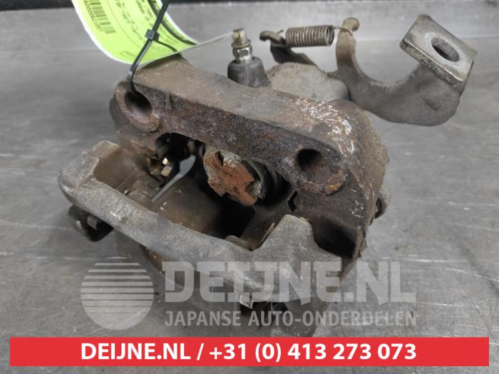 Toyota Urban Cruiser Remklauw (Tang) rechts-achter O621057
