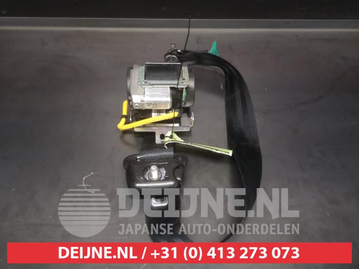 Hyundai I10 Front seatbelt, right O621102